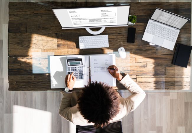Invoice factoring / discounting